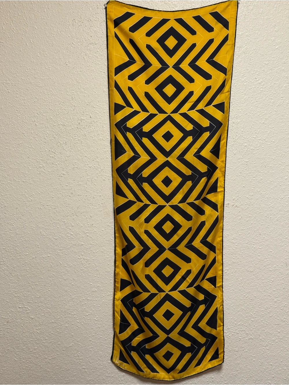 Vera neumann Yellow & Black Geometric